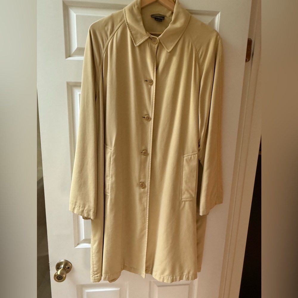 Classic Tan Women's Trench Coat